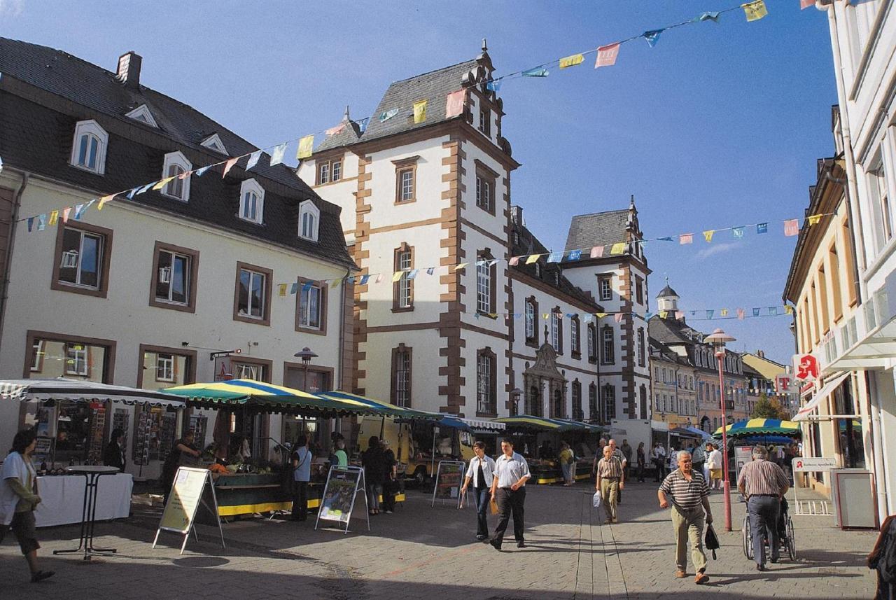 Ferienwohnung Grete Merzig Buitenkant foto